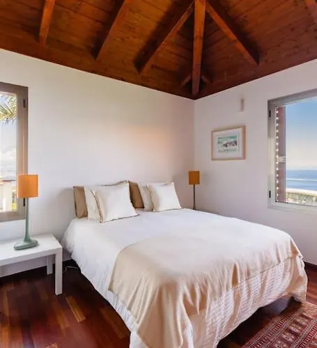 Con Vistas Al Teide En El Norte De Tenerife