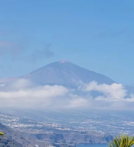 Con Vistas Al Teide En El Norte De Tenerife